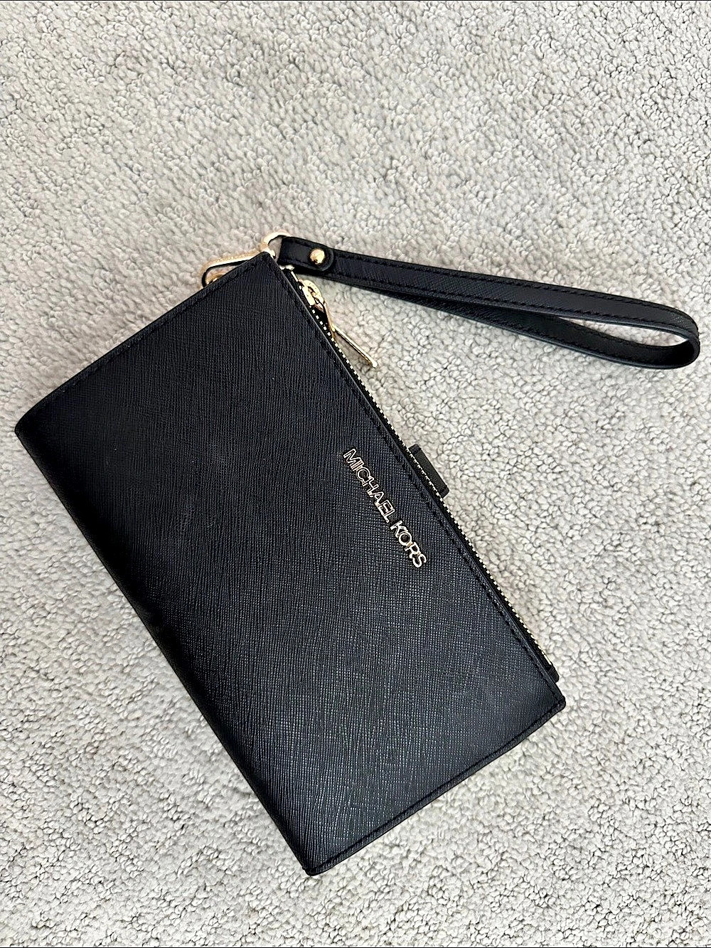 Michael Kors Jet Set Travel Large Flat Multifunction Phone Case Wristlet Black
